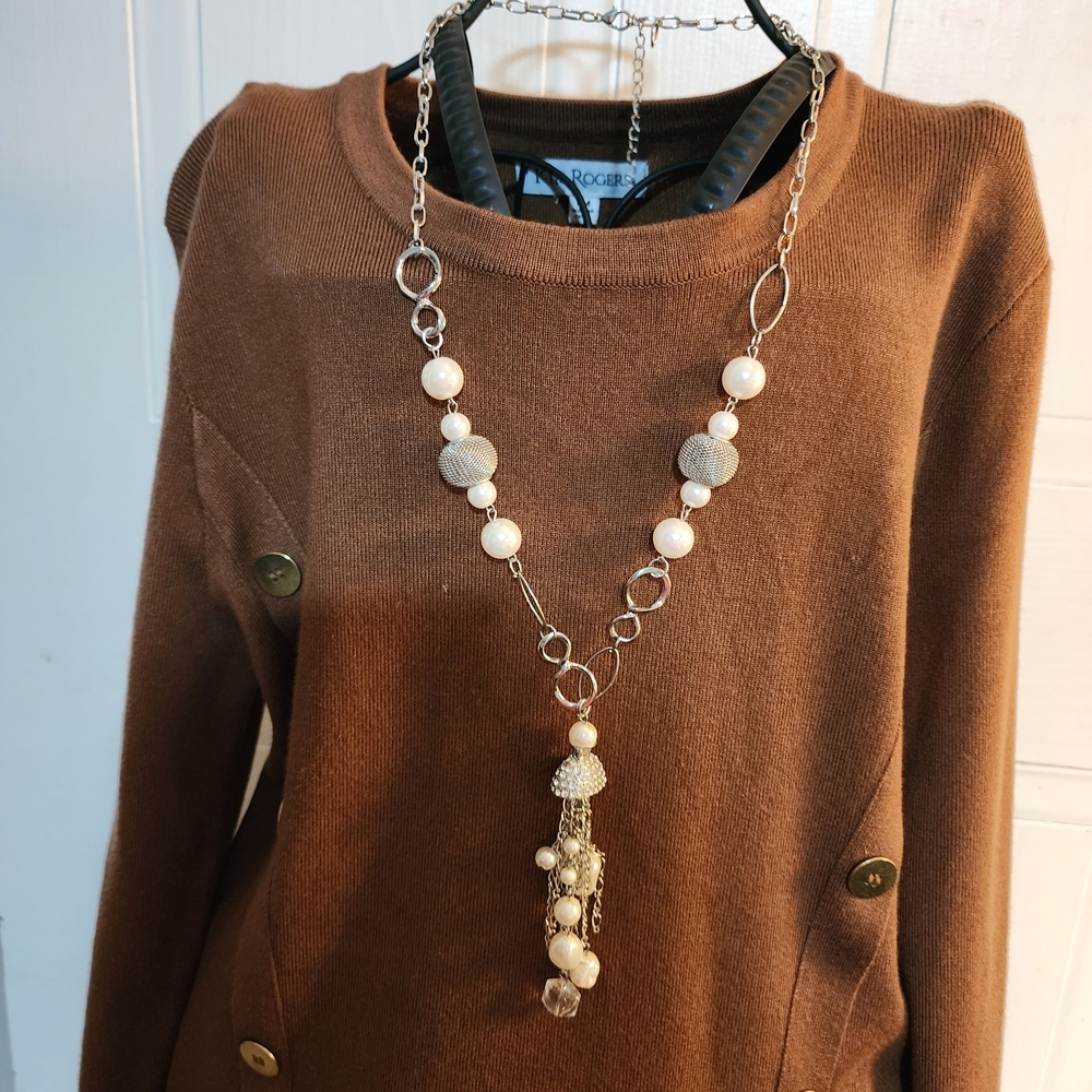Paparazzi Gold and Cream Necklace